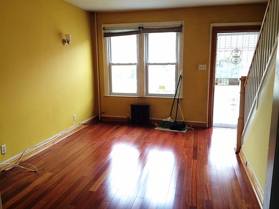 3rd image of 11136 145th St