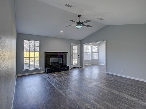 5th image of 2408 W Natchez St
