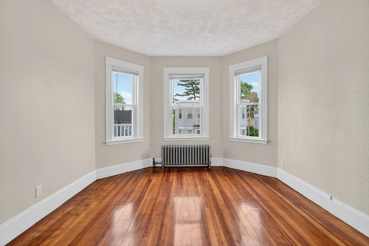 Building Photo - 64 Topliff St #3