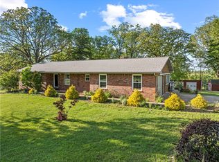 1640 Wolf Springs Rd, Harrison, AR 72601
