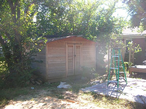 Shed