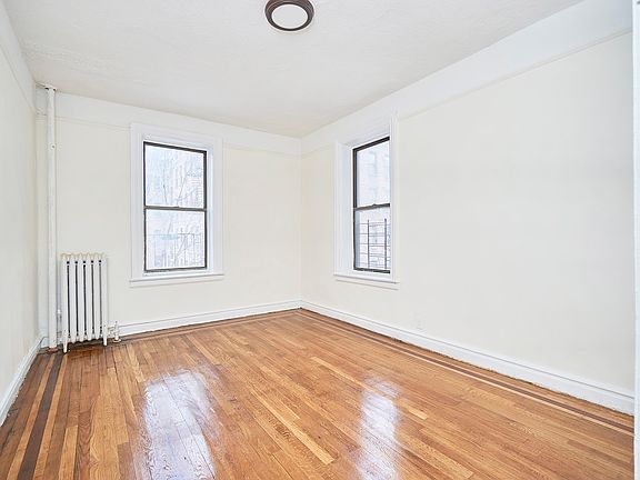 5th image of 675 E 233rd St APT C7