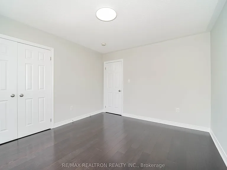 77 Betony Dr — Photo 30
