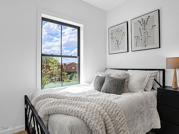 4th image of 1200 Capitol St #305