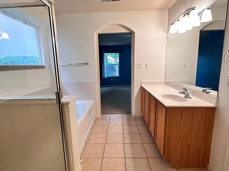 7419 Desert Eagle Rd NE — Photo 12