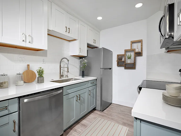 Elivia Apartments — Photo 2