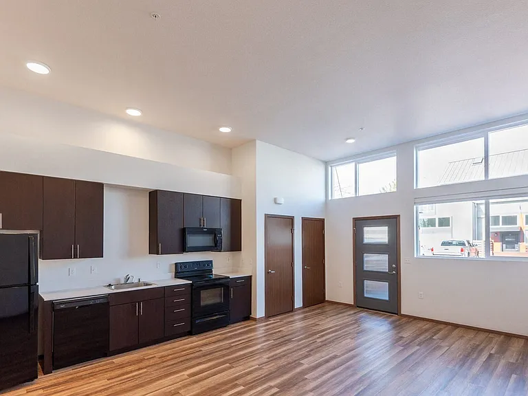 Washington Court Residential — Photo 37
