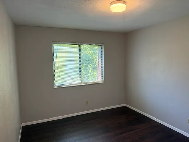 19 Nottingham Ln #F — Photo 14