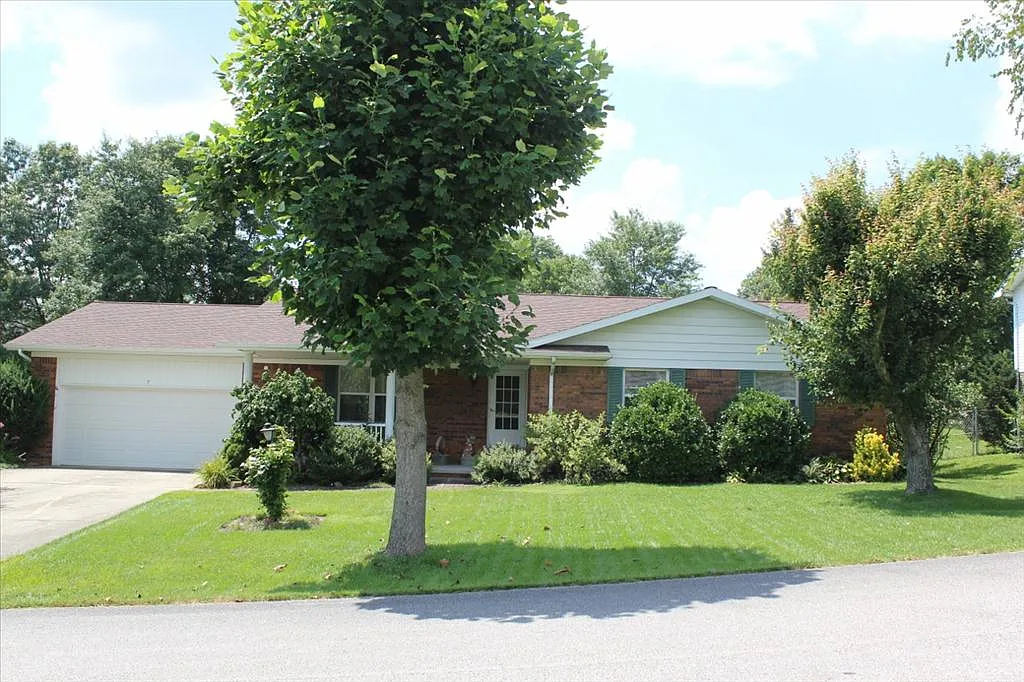 7 Michael St photo 1