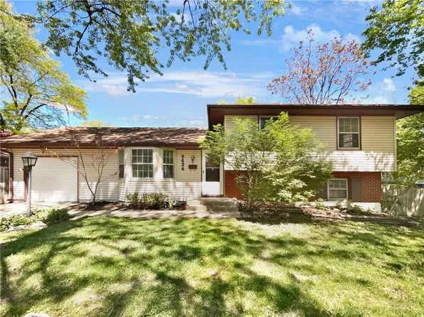 9424 E 84th Ter, Raytown, MO 64138