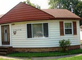 29260 Beechwood Dr, Wickliffe, OH 44092