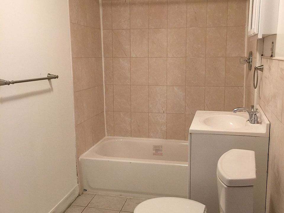 2nd image of 18 Washington Ave #2