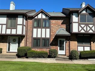 179 New Wickham Dr, Penfield, NY 14526
