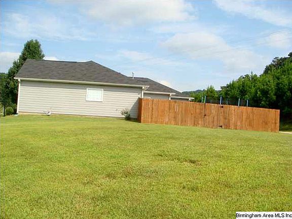 3rd image of 5801 Marchester Cir