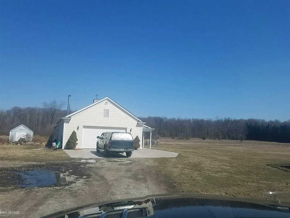 2nd image of 10922 Kennedy Rd