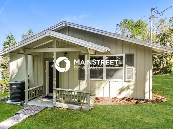 1335 E 3rd Ave, Mount Dora, FL 32757