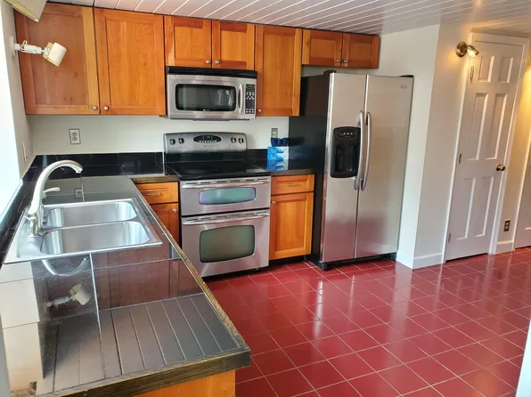 629 Constitution Ave NE APT 106, Washington, DC 20002