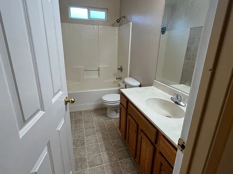 1030 S Vista St — Photo 22