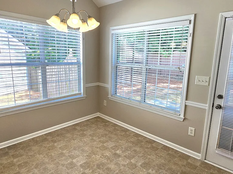3 Castleton Ct — Photo 11