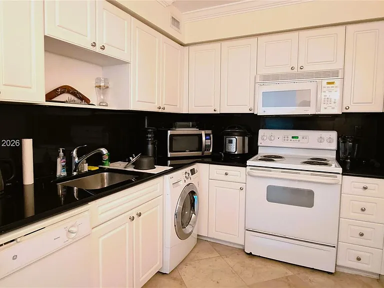 2501 S Ocean Dr #1021 — Photo 19