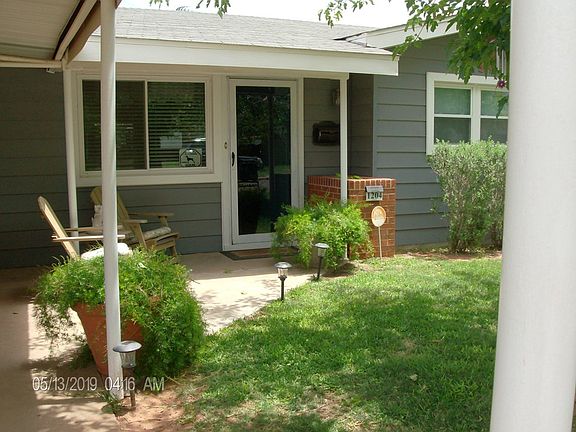 5th image of 1204 NW 2nd St