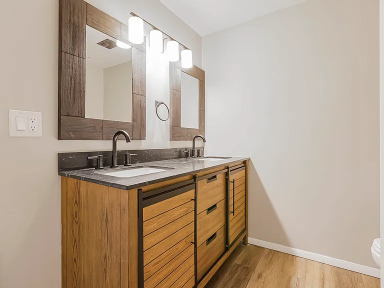 552 Allview Ct — Photo 19