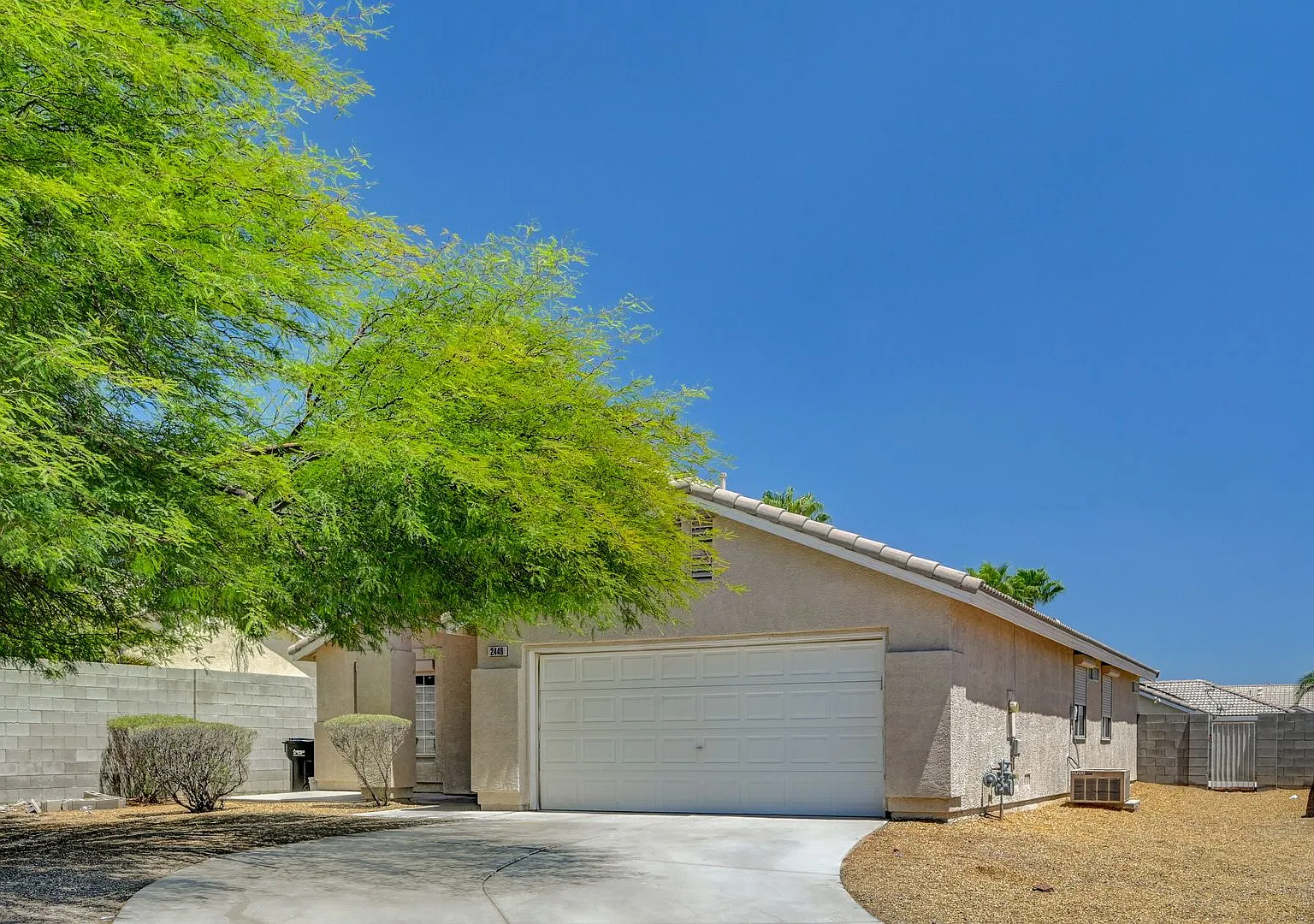 Gorgeous 1 story Home — Photo 1