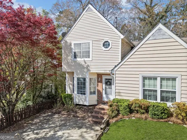 5032 Laurel Springs Way SE, Smyrna, GA 30082