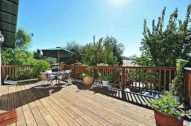 upstairs deck