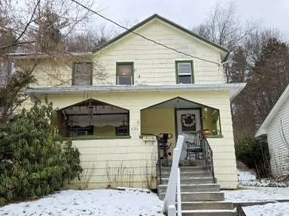 520 Davis Ave, Endicott, NY 13760