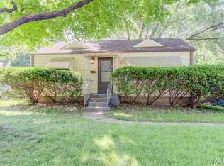 8232 Davenport Dr, Saint Louis, MO