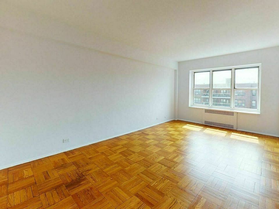 1st image of 10106 67th Dr APT 5B