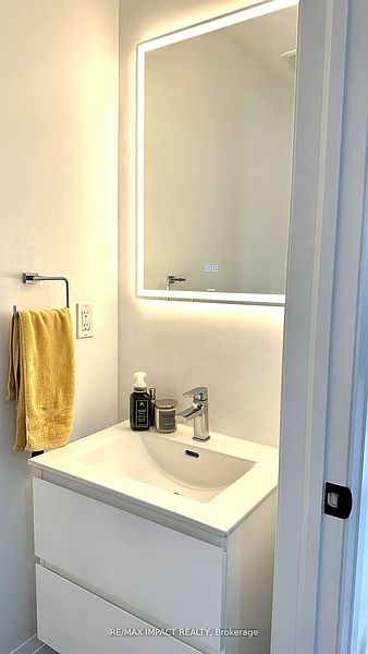 North York Townhouse for rent - 2 Bedrooms — photo 9