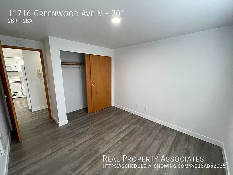11716 Greenwood Ave N #201 — Photo 6