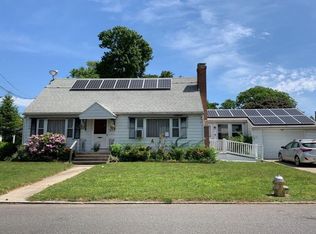 23 Russell St, Springfield, MA 01104