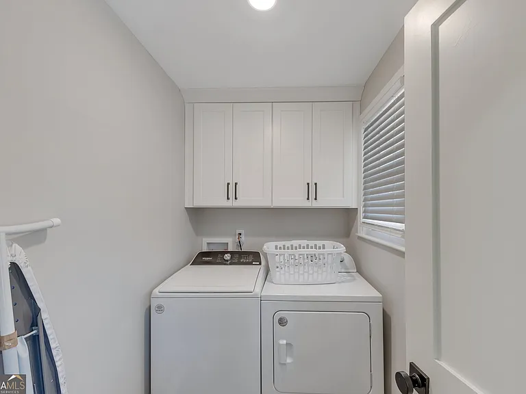 155 Parkview Dr SE — Photo 22