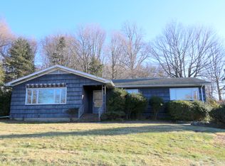 1746 Morningview Dr, Yorktown Heights, NY 10598