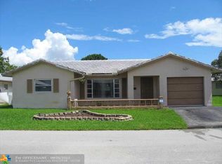 7002 NW 76th Ct, Tamarac, FL 33321