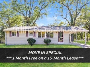 1040 Prigge Rd, Saint Louis, MO 63138