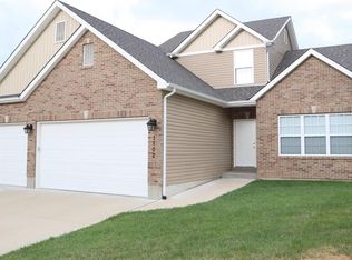 1102 Foxwood Estates Dr, Arnold, MO 63010