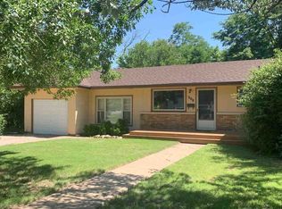 308 E 16th St, Ellis, KS 67637