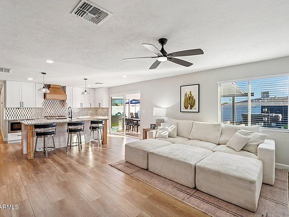 3rd image of 7339 E WILSHIRE Drive