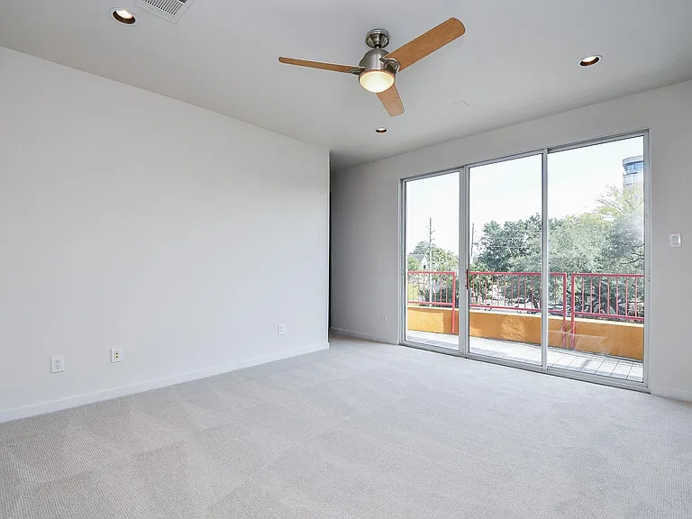 92 Dennis St #B — Photo 30