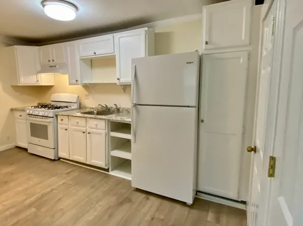 21 Independent St, Newburyport, MA 01950