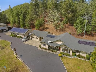 325 Templin Ave, Grants Pass, OR, 97526