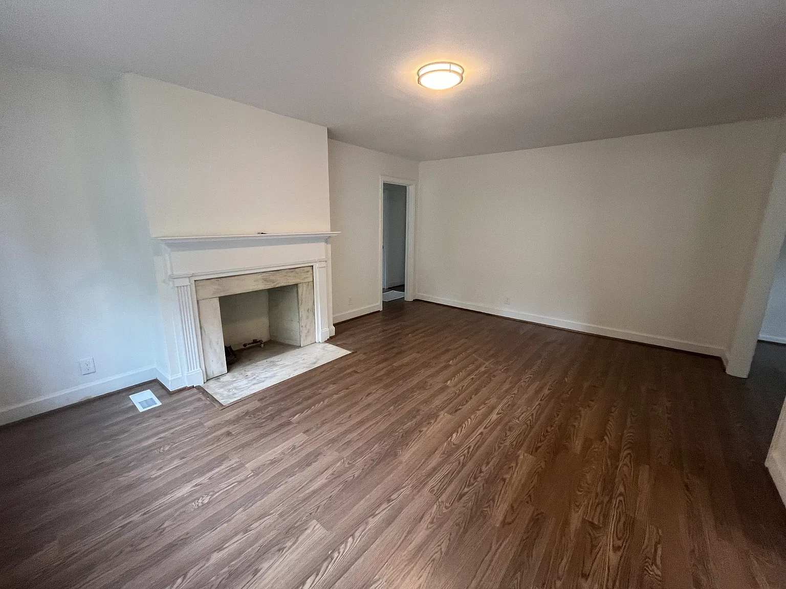 3 bed, 1150 sqft, $1,200 — Photo 2