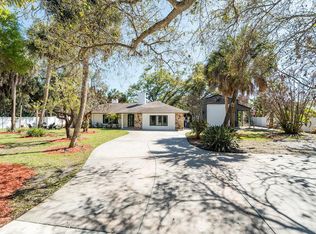 4233 1st St SW, Vero Beach, FL 32968
