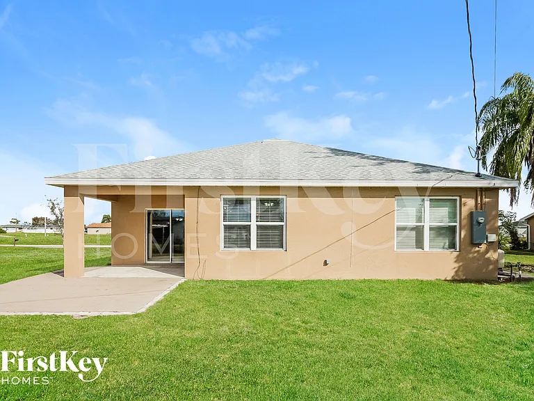 1406 NW 7th Ave — Photo 16