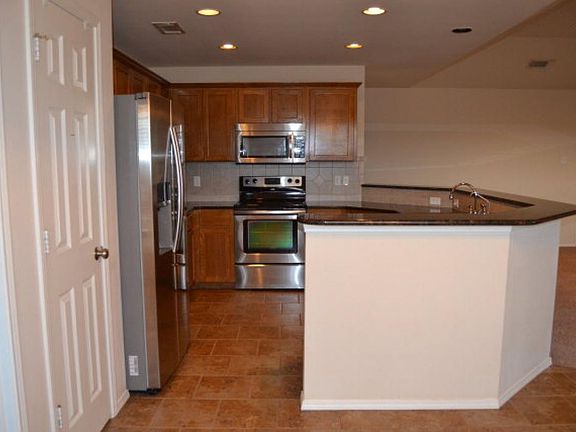 4th image of 5701 Coral Way