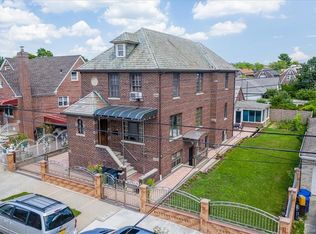 2214 Fish Ave, Bronx, NY 10469